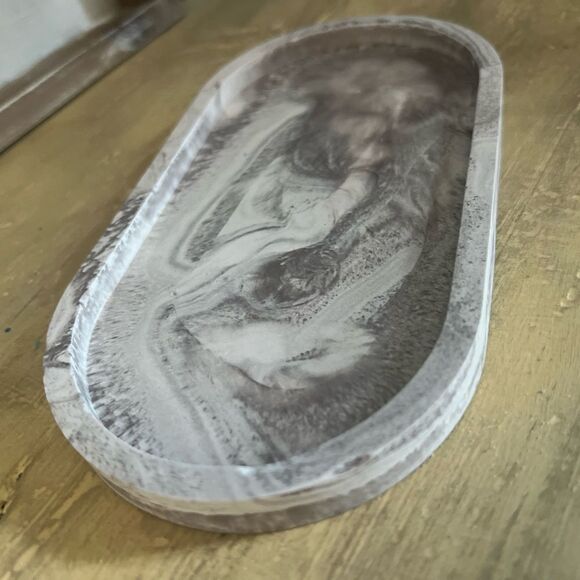 Handcrafted Resin Oval Tray - Picture 6 of 8